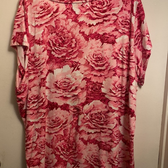 Pretty top - Picture 3 of 3